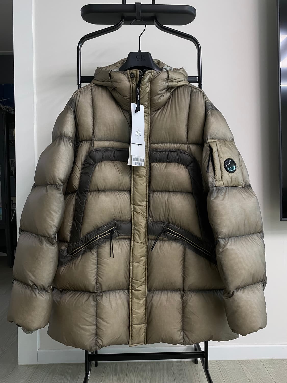 cp컴퍼니 24fw 디디쉘 dd쉘빈티지카키 상품이미지1