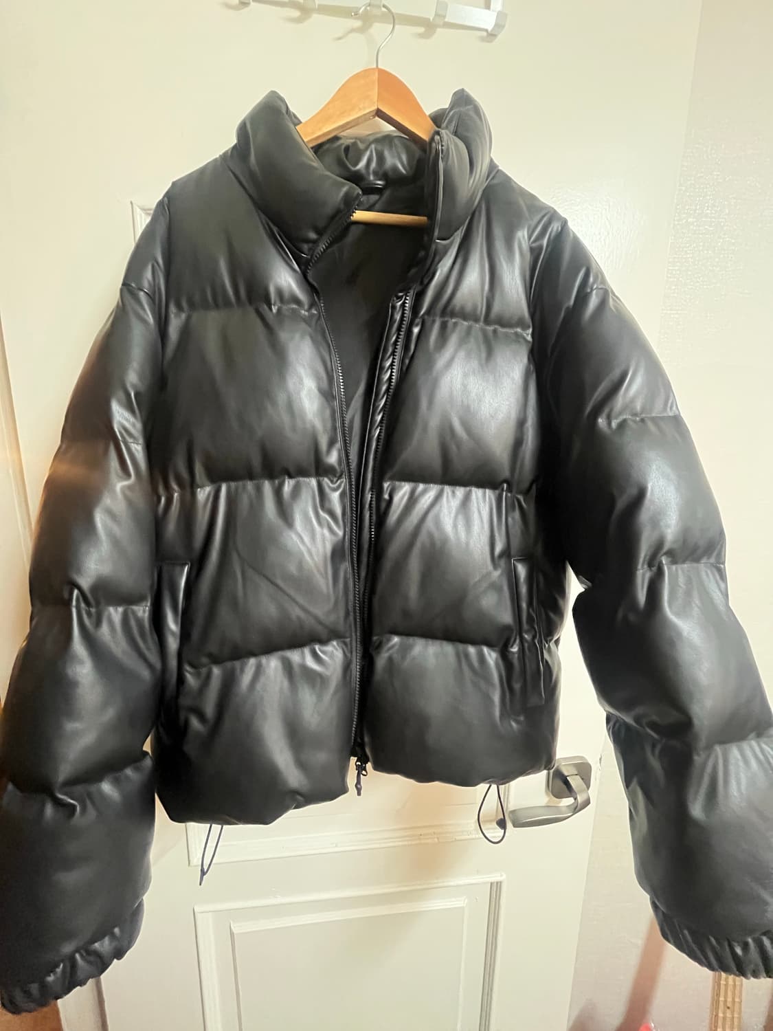 스파오 인조 가죽 패딩 L 상품이미지1