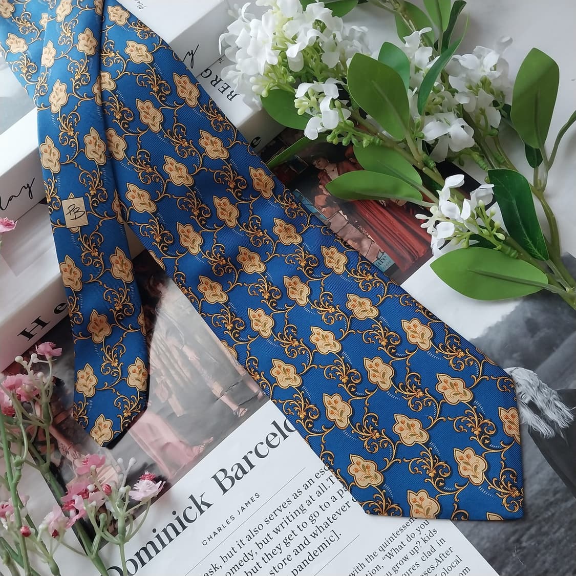 발망 실크 블루 바로크 패턴 넥타이 9.4cm S~A+등급 K1783
 상품이미지4