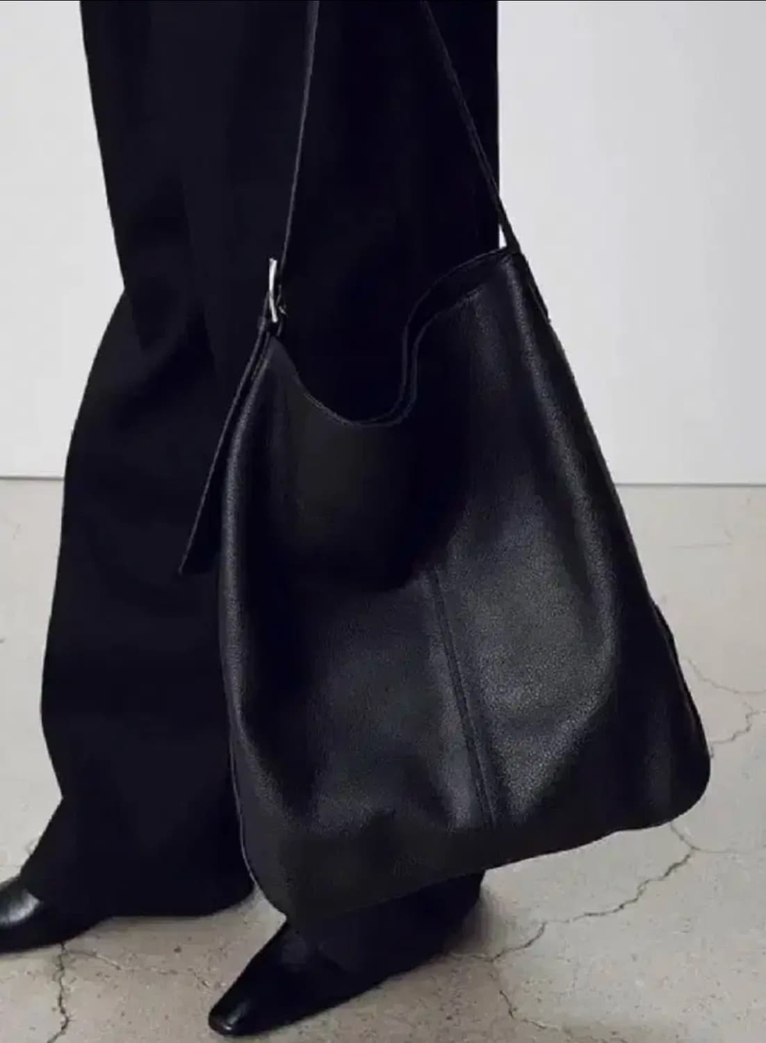 토니웩 풀 그레인 레더 토트백 상품이미지1