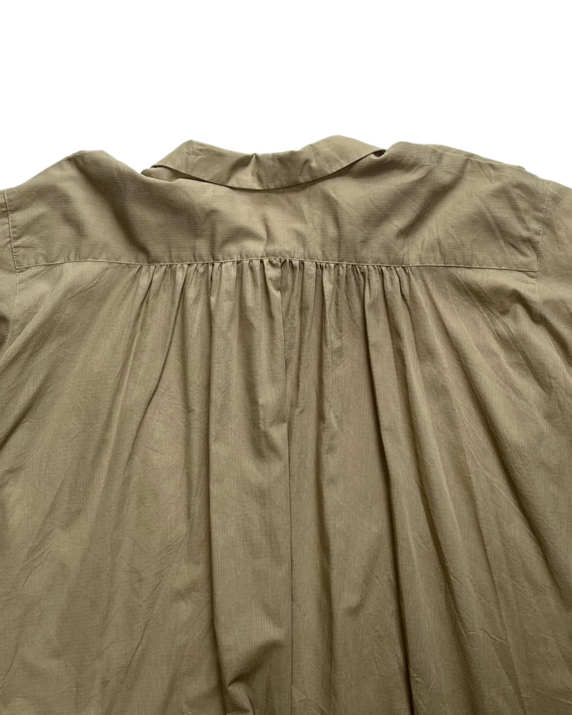 Overfit back shirring shirt 상품이미지3