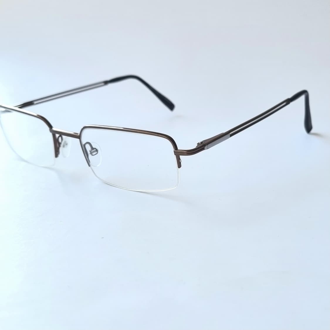 [데드스탁] 클래식 반무테 스퀘어 409 상품이미지1