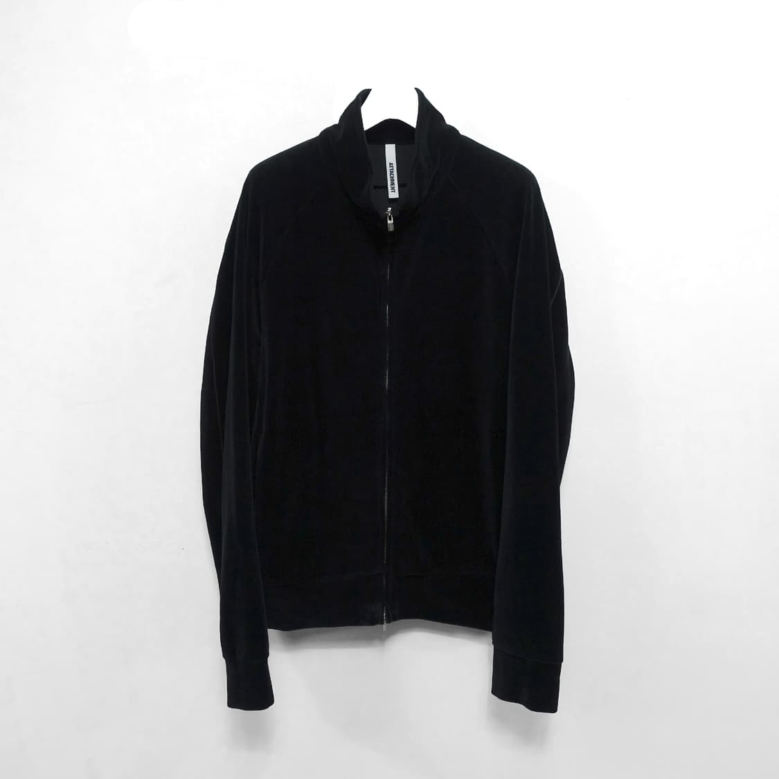 [2]ATTACHMENT 어태치먼트 25AW 아티잔 벨루어 트랙재킷 상품이미지2