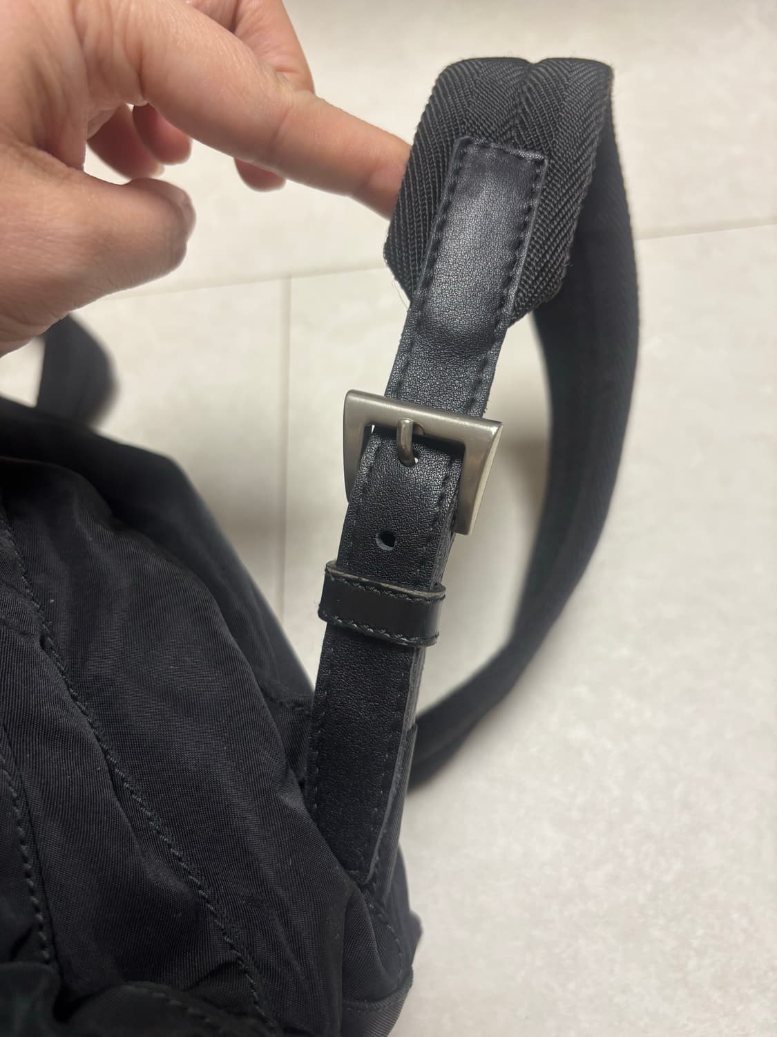 정품 프라다 블랙 나일론 백팩 스몰 상품이미지10