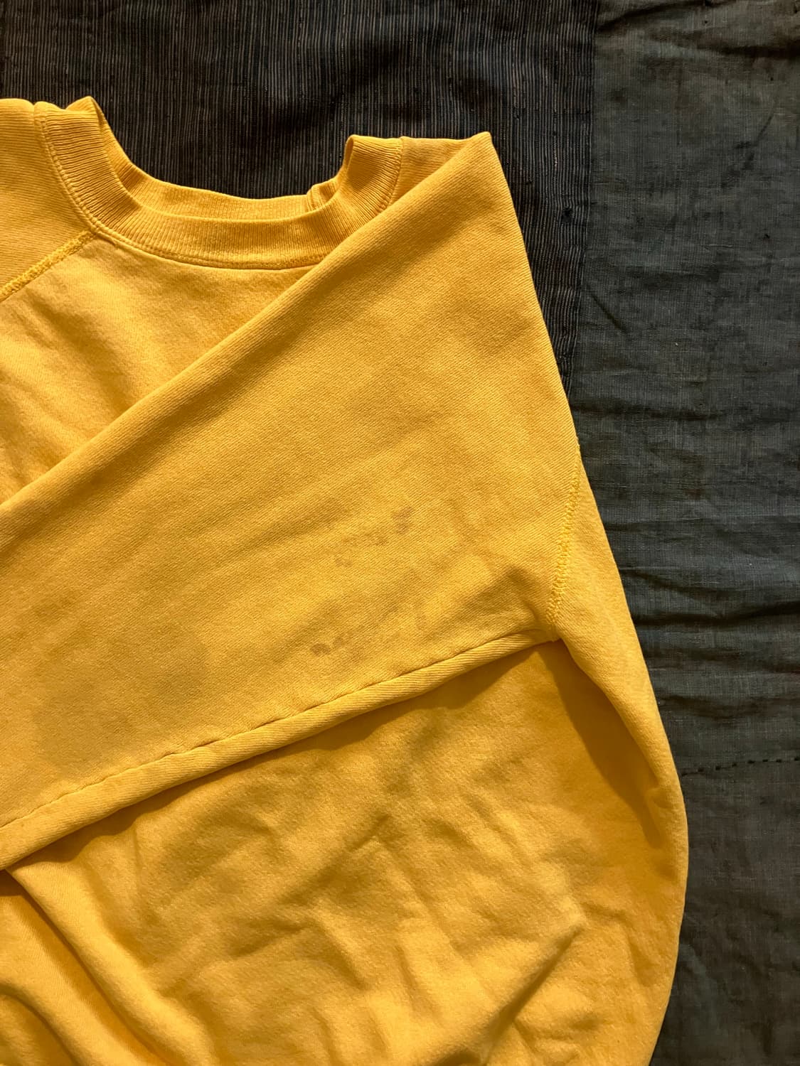 60~70s 오리지널 빈티지 노브랜드 트래쉬드 스웻셔츠 머스타드 옐로우 상품이미지6