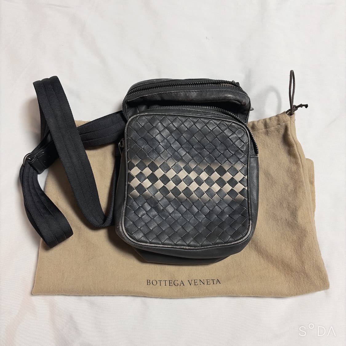 보테가베네타 407385 벨트백 가방 상품이미지1