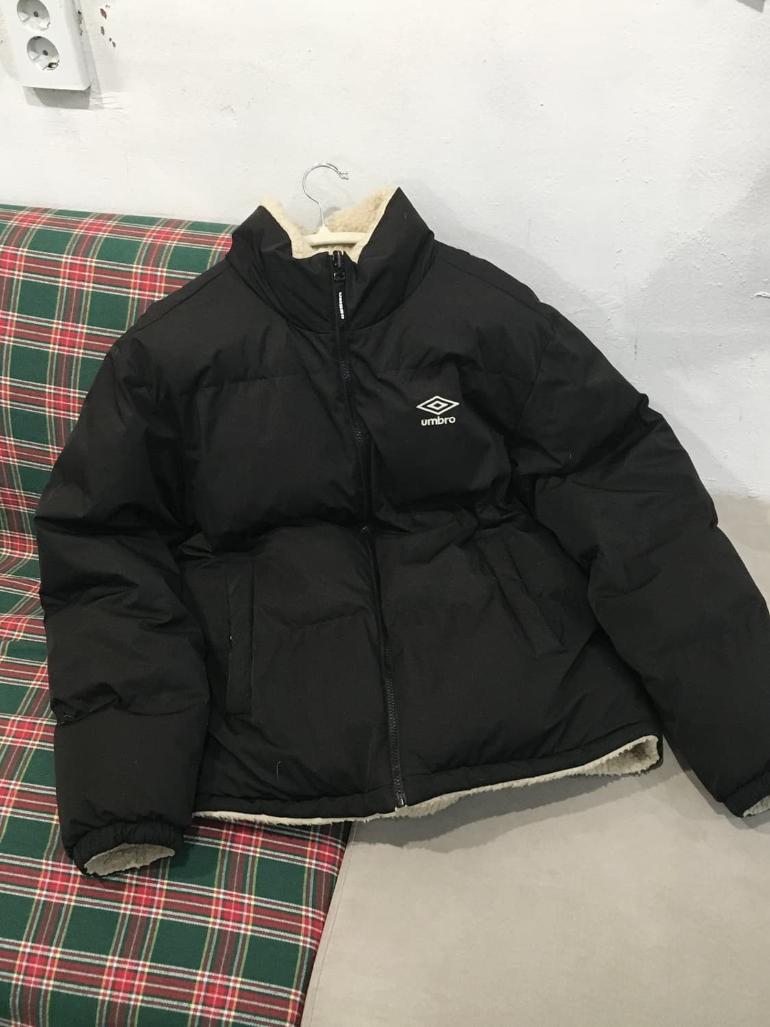 엄브로 리버시블 패딩 100사이즈 상품이미지1