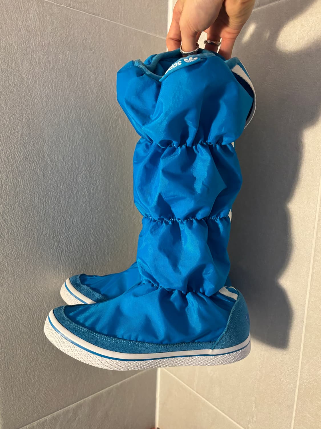 아디다스 패디드 부츠 상품이미지1