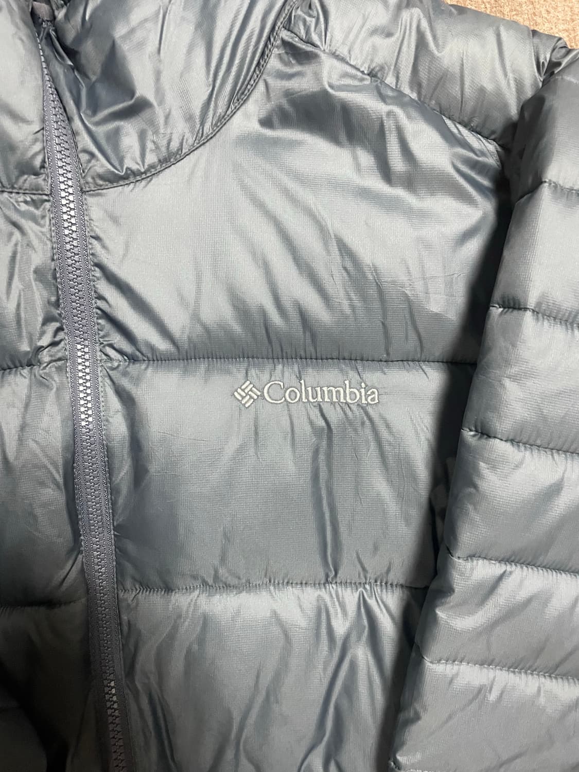 컬럼비아 경량패딩  상품이미지2