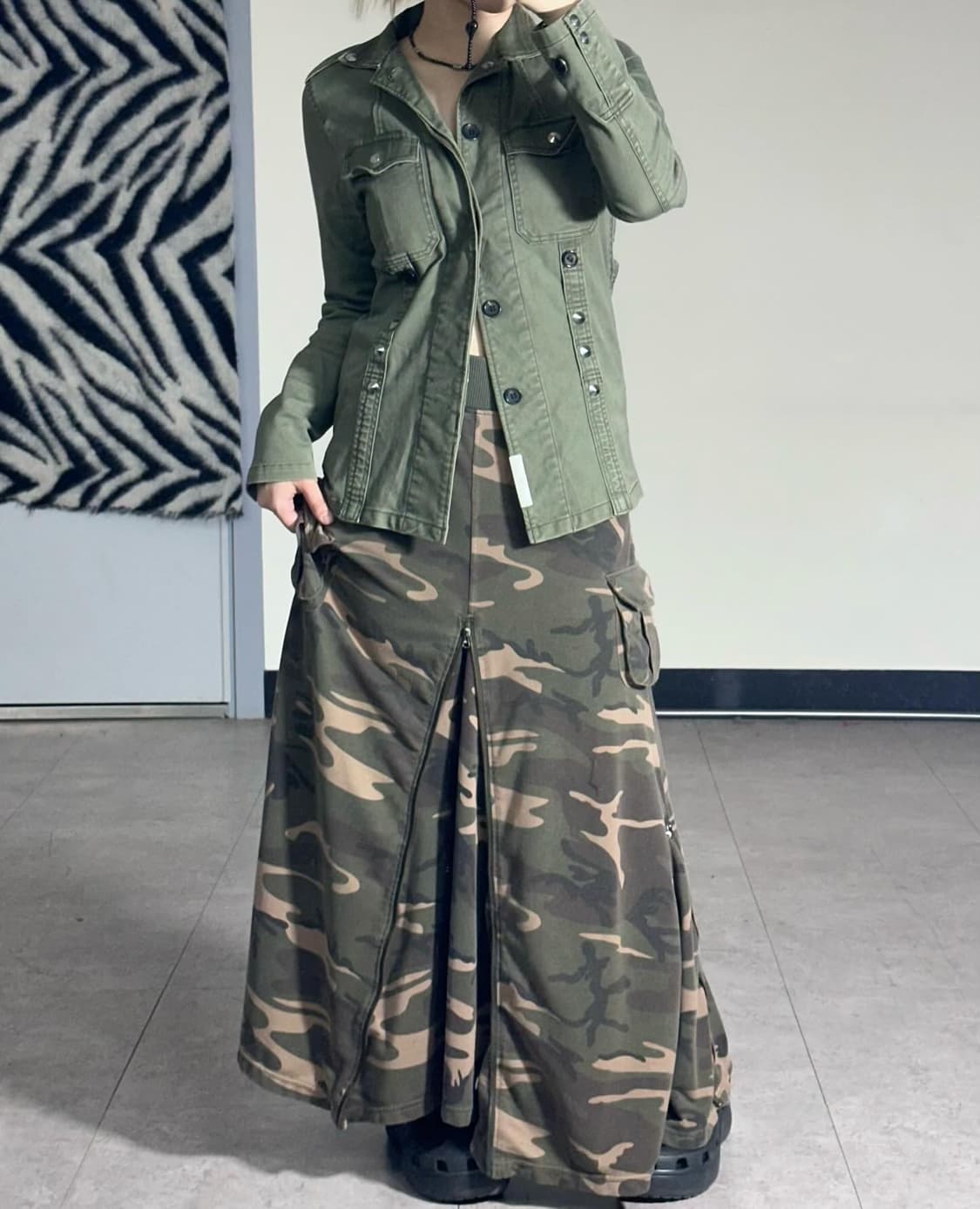 stud detail pocket shirt jk 상품이미지1