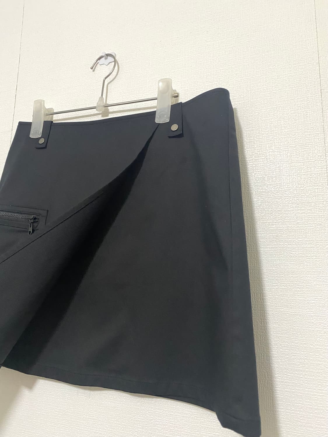 레이브 23SS 블랙 미니스커트 상품이미지6