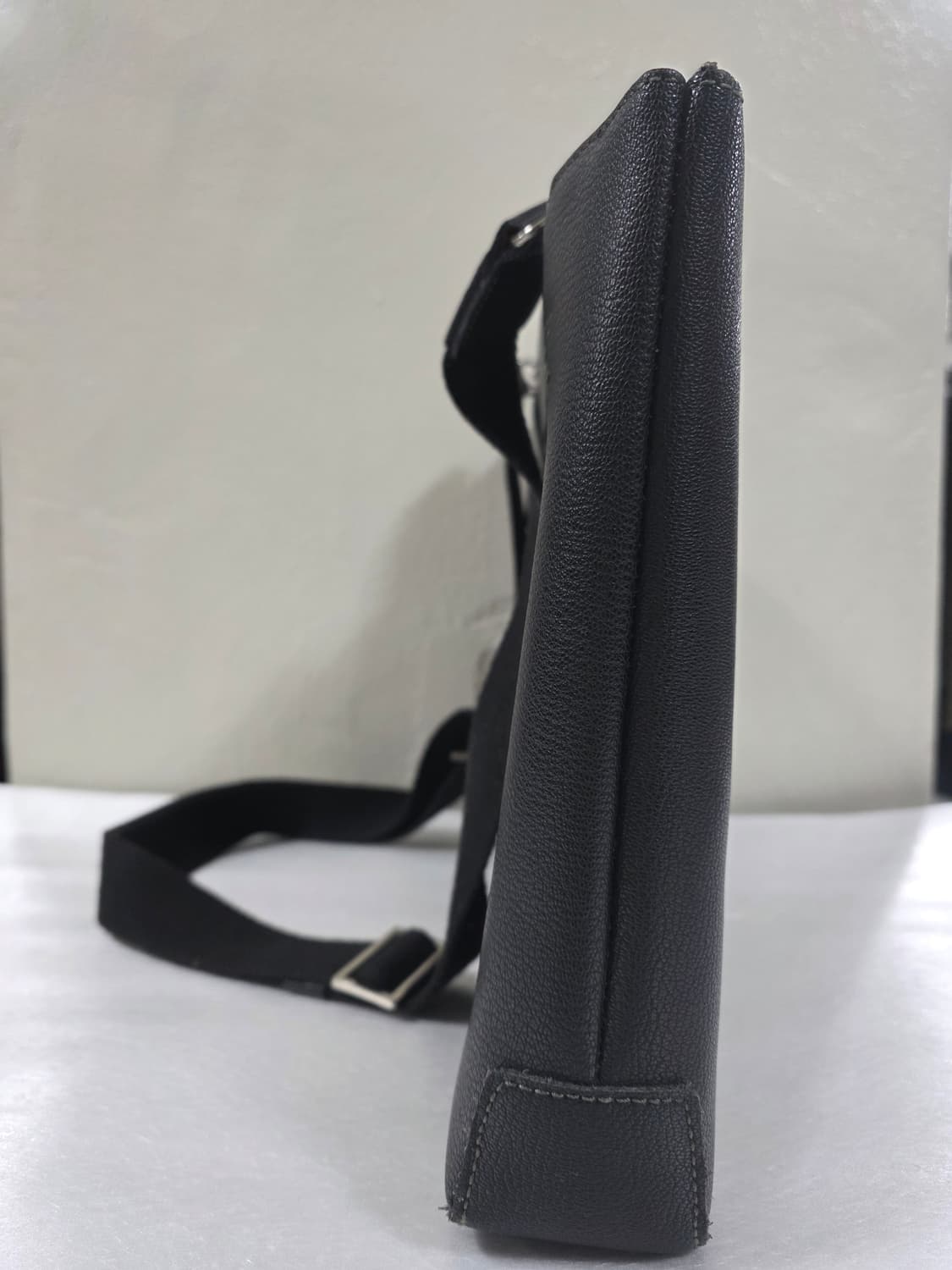 LOTUFF 로터프 블랙 서류 가방 상품이미지3