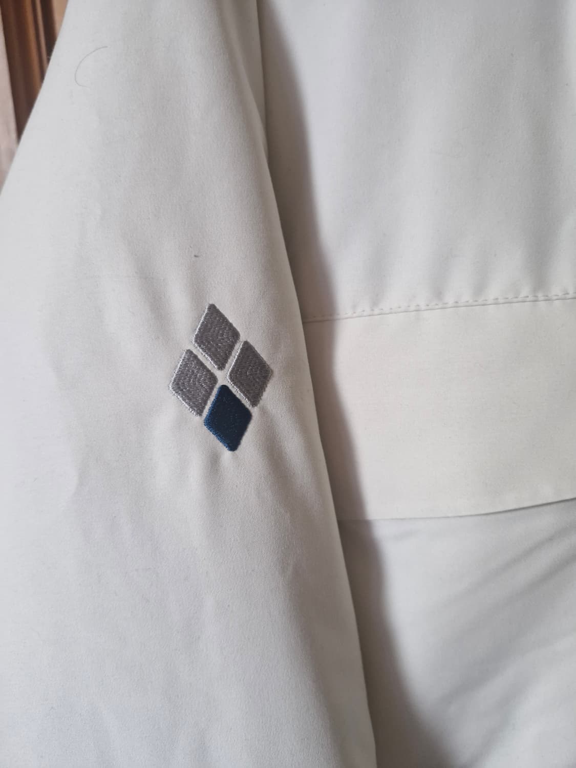 몽벨 화이트 구스다운 라쿤퍼 패딩 점퍼 105 상품이미지3