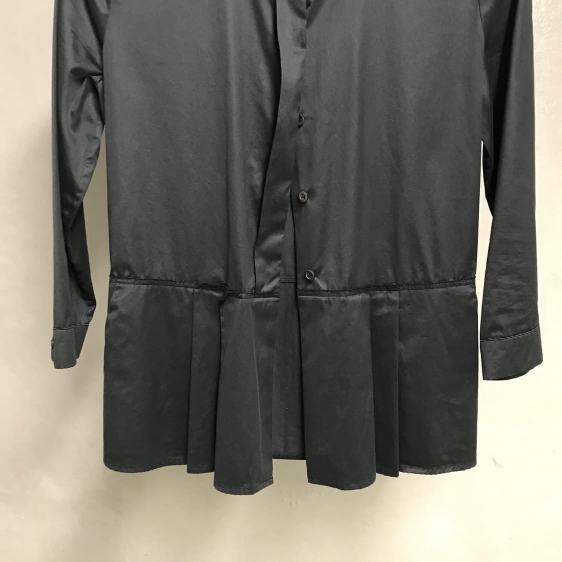 프라다 셔츠 블랙 38(W) 상품이미지3