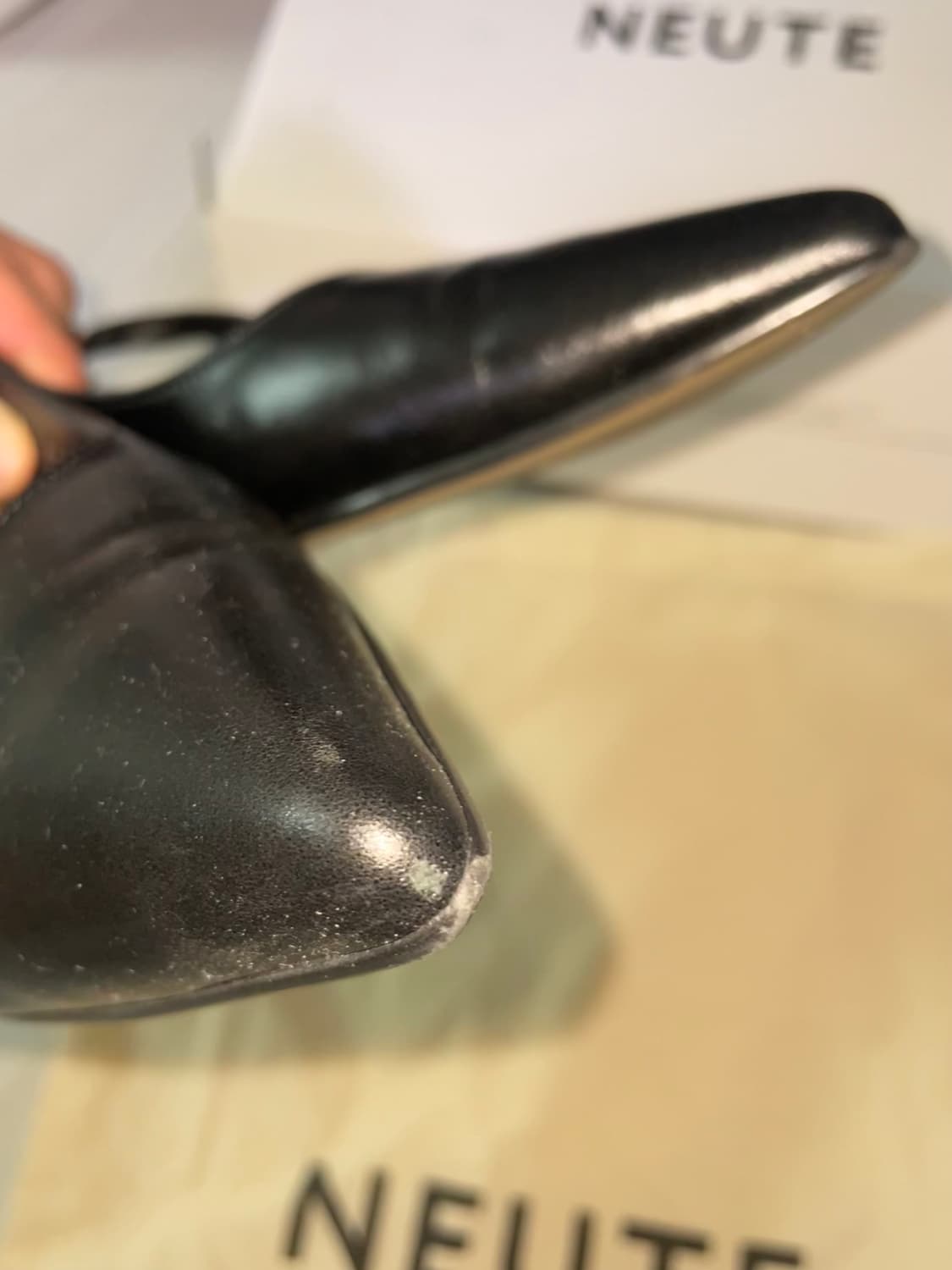 누트 소쟌 슬링백 240 상품이미지5