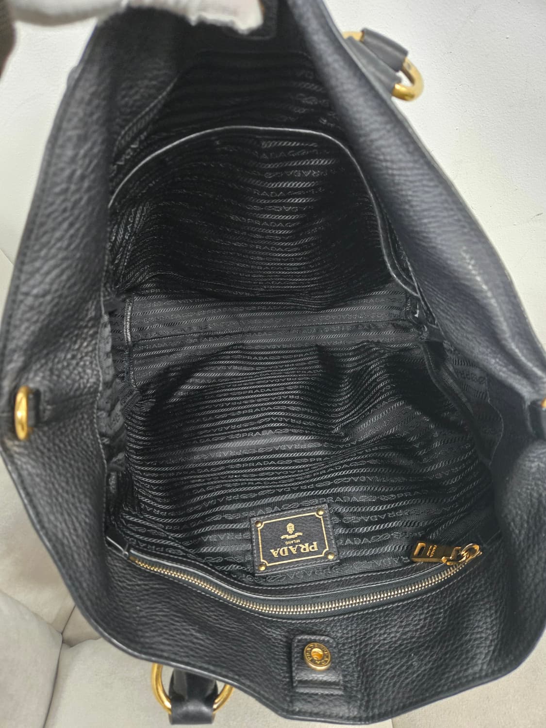 [보증서 정품] 프라다 가죽 토트 숄더백 상품이미지1