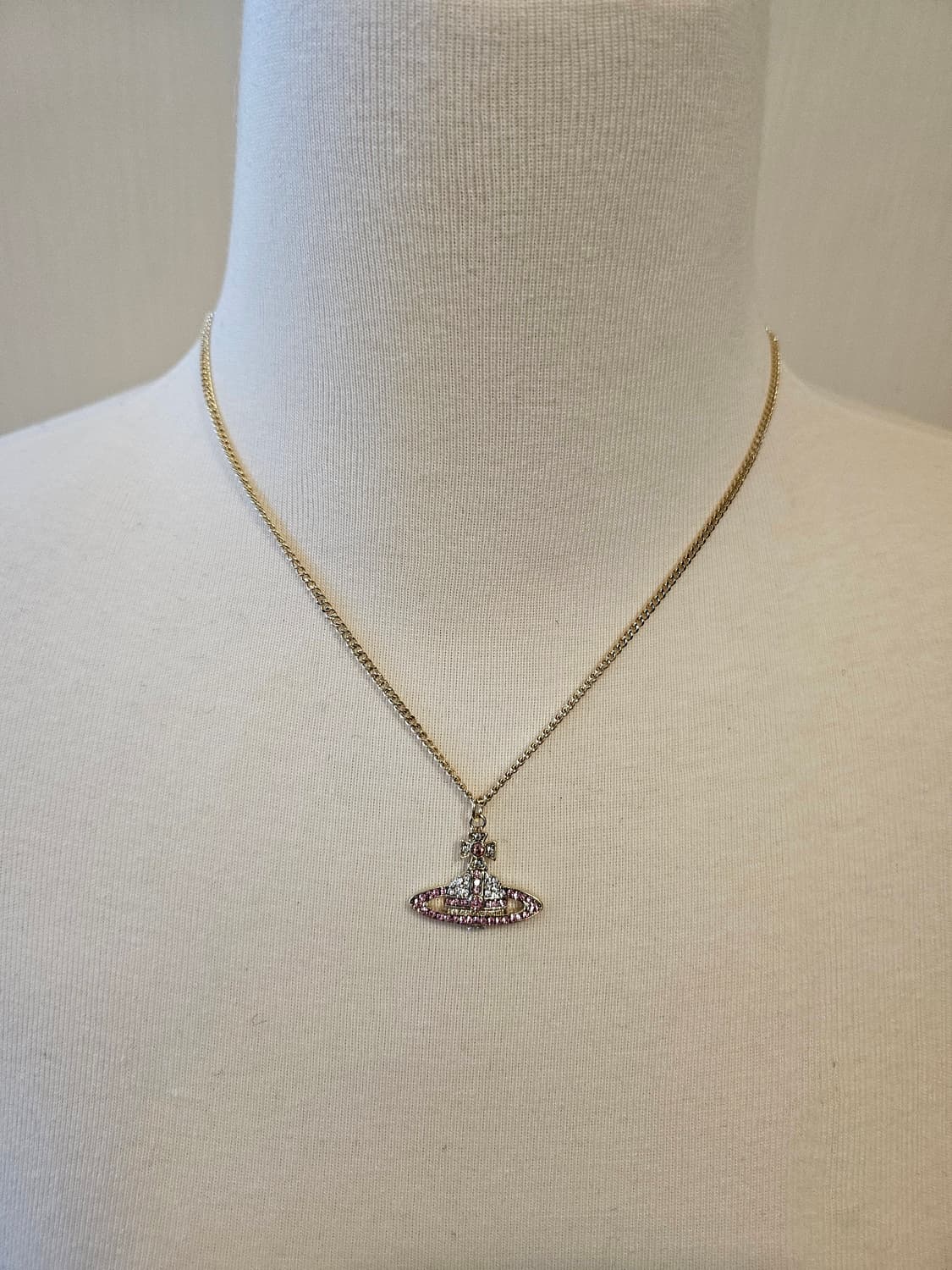 비비안웨스트우드 업사이클링 핑크큐빅 목걸이 상품이미지6