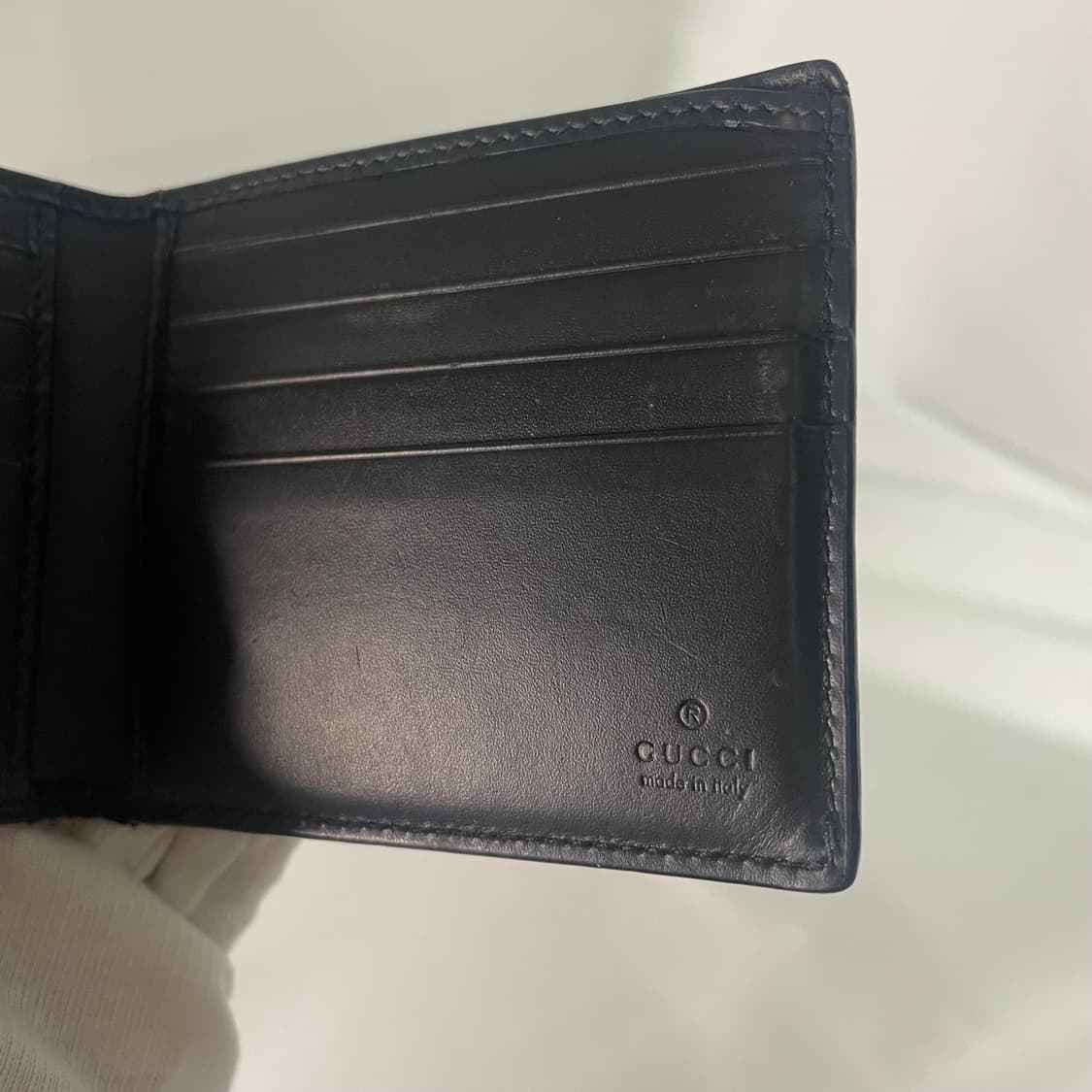 구찌 GG 엠보 반지갑 상품이미지8