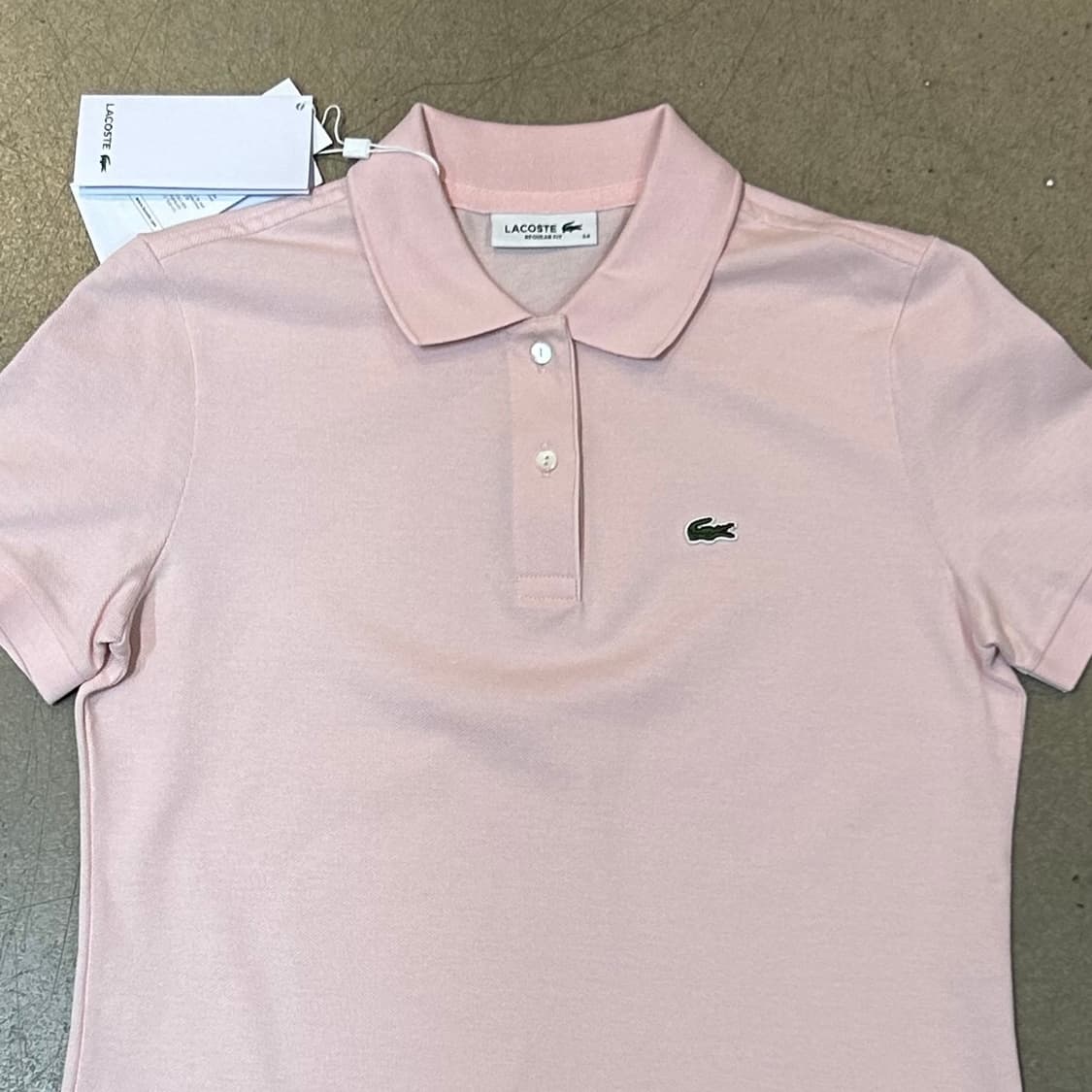 34 새상품 라코스테 여성용 레귤러핏 연핑크 카라 반팔 티셔츠 상품이미지1