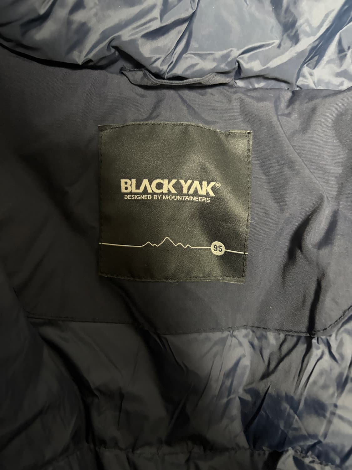 블랙야크 팀블랙야크 덕다운 패딩 판매합니다. 상품이미지2