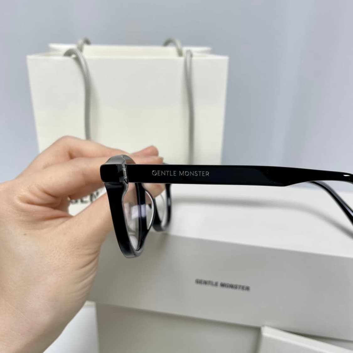 젠틀몬스터 데이 01 블랙 상품이미지3