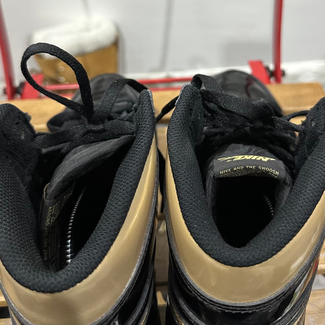 285) 나이키 운동화 조던 1 레트로 하이 OG 메탈릭 골드 상품이미지5