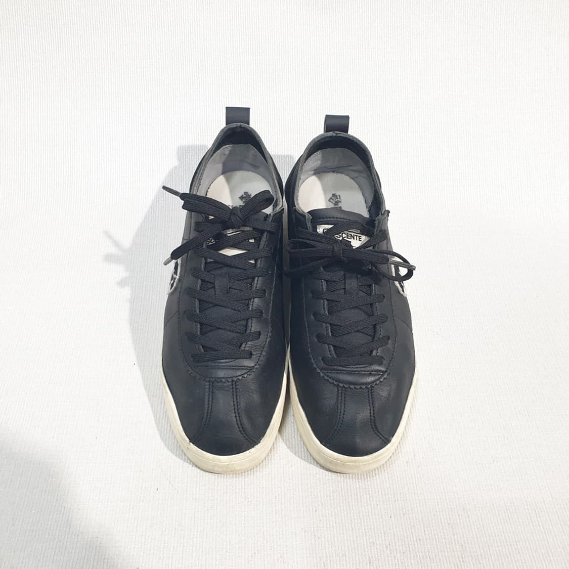 데상트 남녀공용 아드레트 블랙 운동화 250 상품이미지1