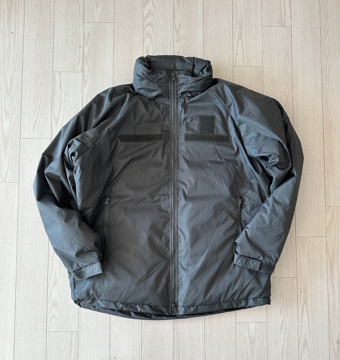 Taion x gloster level7 down jacket 상품이미지5