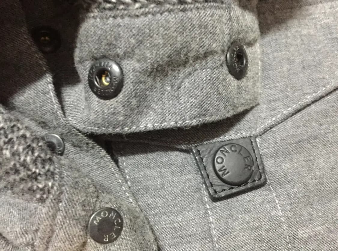 몽클레르 X 화이트 마운티니어링 풀-버튼 후디 니트웨어(M 사이즈) 상품이미지5