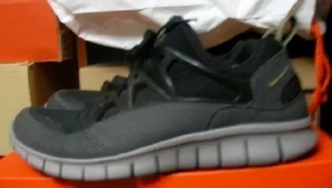 나이키 프리 허라취 라이트 270 상품이미지1