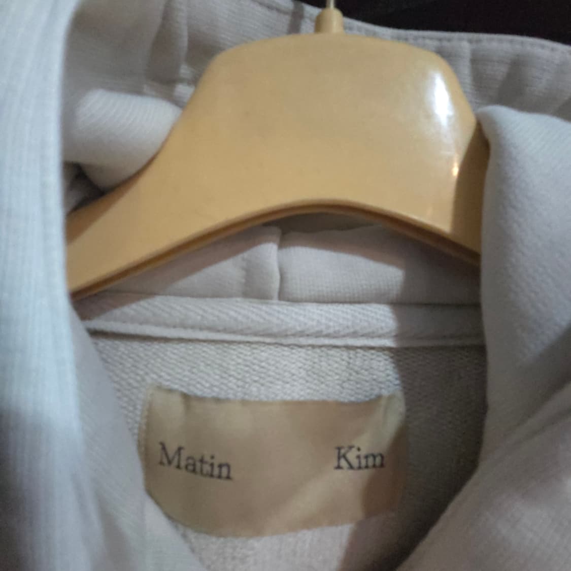 Matinkim 마뗑킴 레터링 프린트 크롭 후드티 상품이미지3