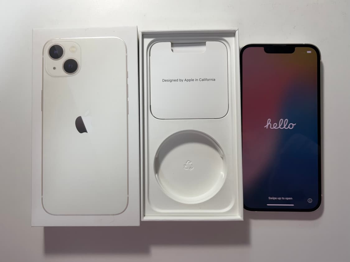 아이폰13 화이트 128 (후면 카메라 깨짐, 작동X) 상품이미지1