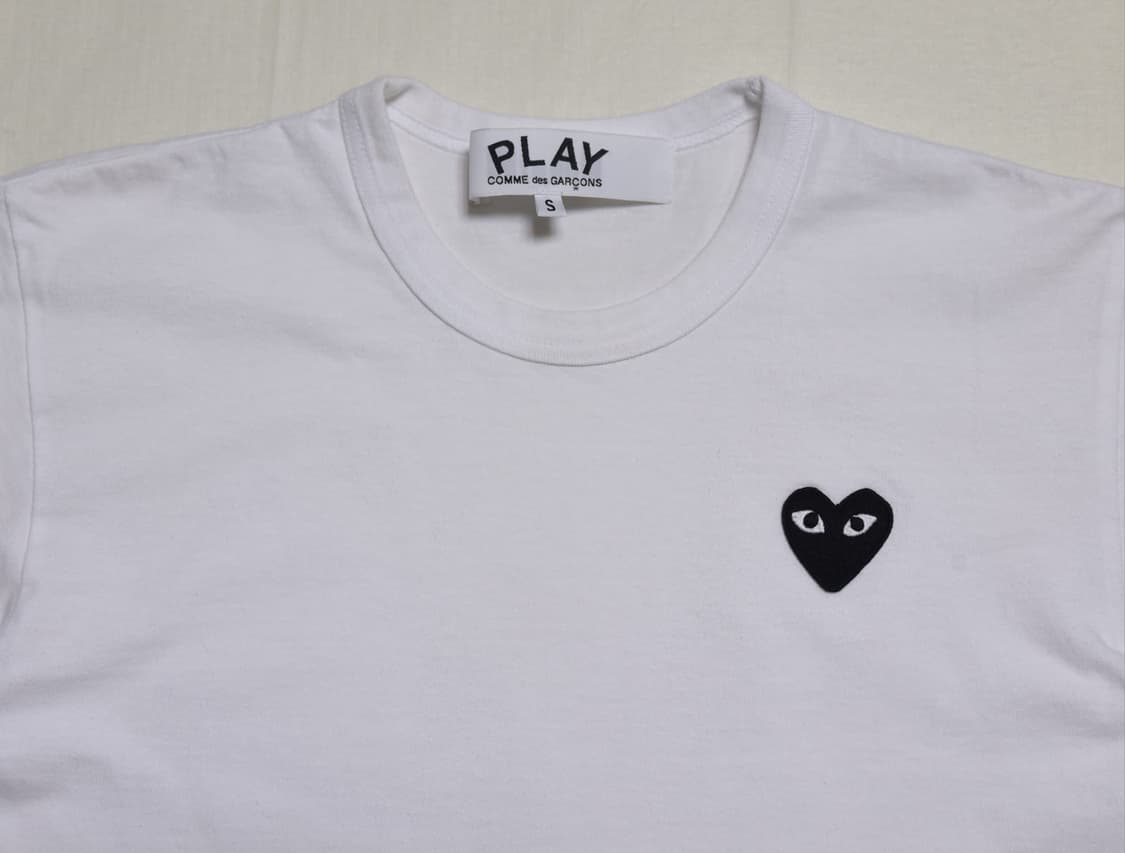 COMME des GARCONS PLAY CDG 하트 로고 반팔 티셔츠 상품이미지1