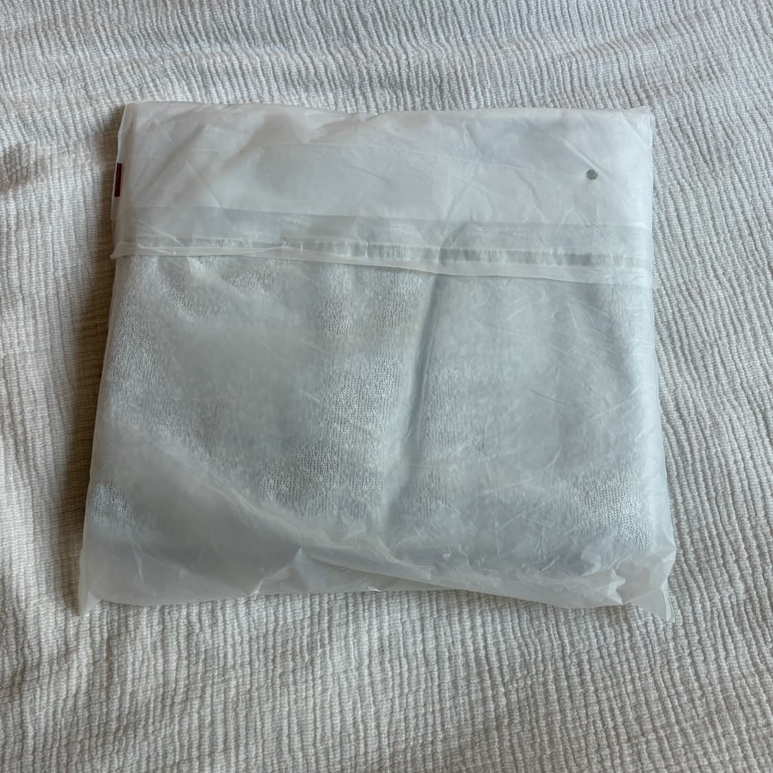 리본빛 ribbonbit Home Alone Sweatshirt 상품이미지5