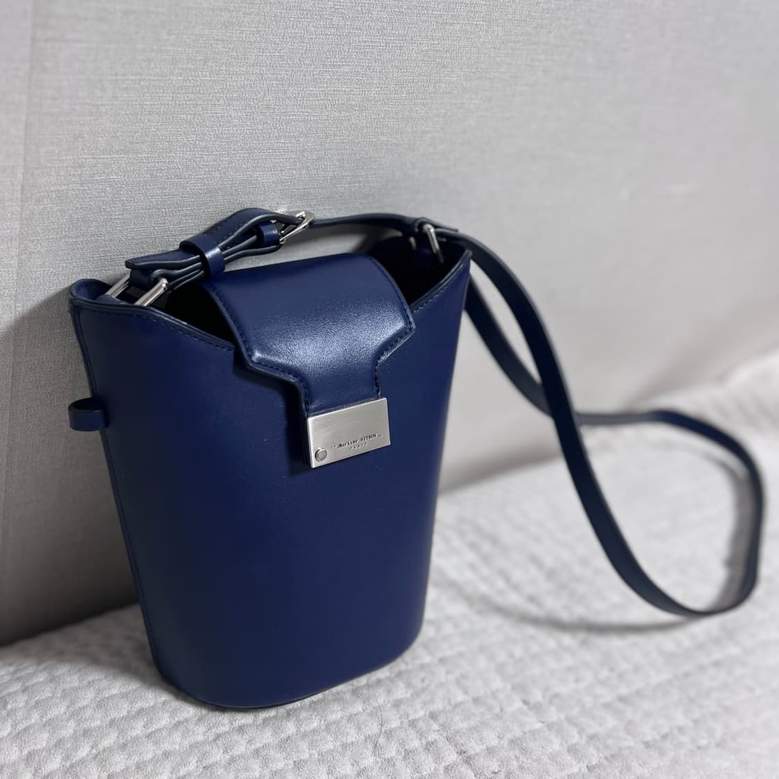 [Martine Sitbon] 아시에 버킷백 네이비 상품이미지2