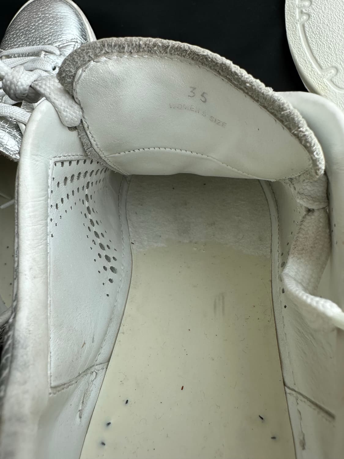 토즈 (TOD'S) 여성 메탈릭 실버 레더 스니커즈 (35사이즈) 상품이미지7