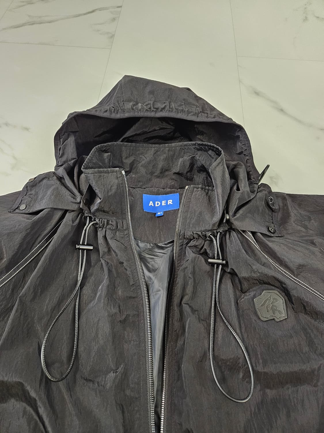 아더에러 스컬프처 트랙집업 A2 상품이미지4