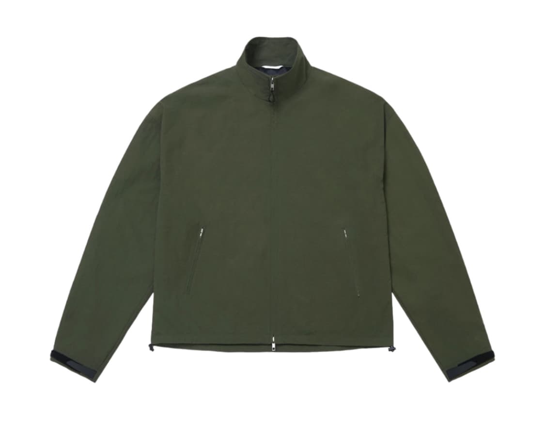 STU 레터링 윈드브레이커 카키 판매합니다 상품이미지1