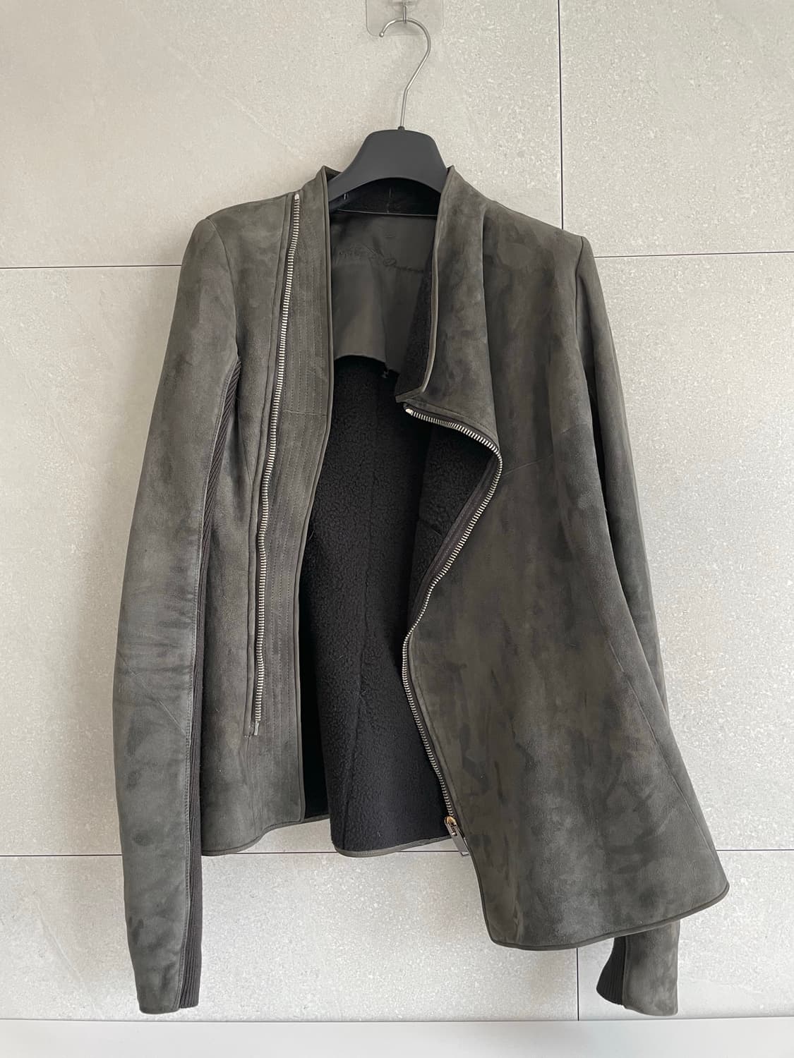 릭오웬스 13fw 하이넥 램스킨 사선지퍼 레더자켓 상품이미지5