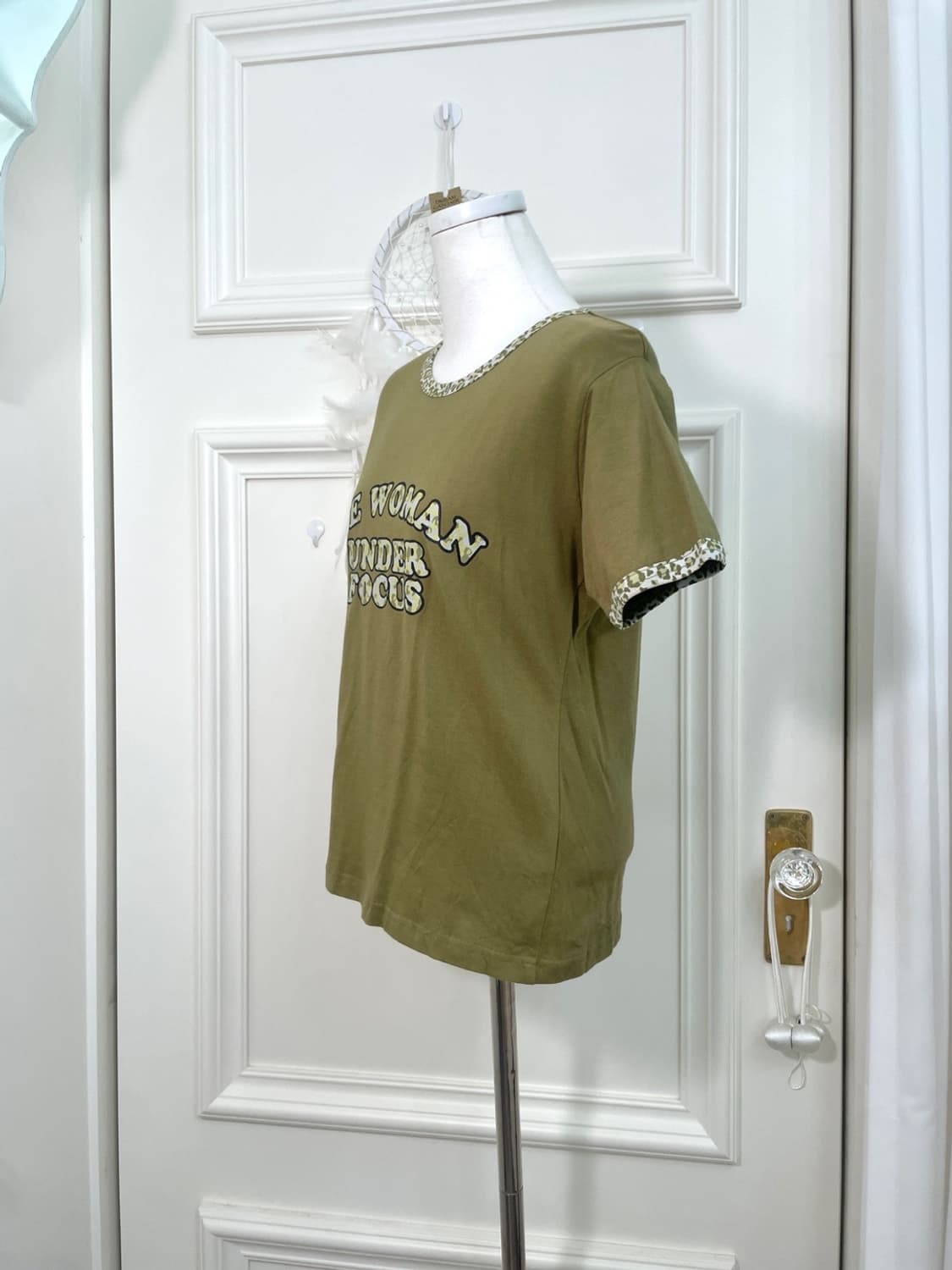 khaki leopard point half top 상품이미지2