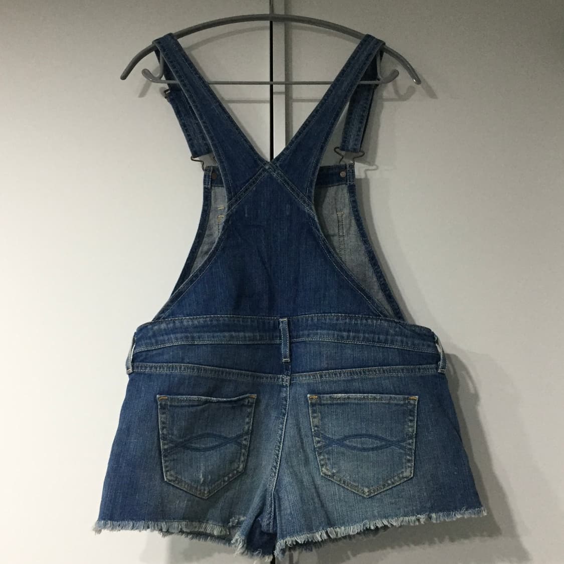 Abercrombie 오버롤 데님 워싱 멜빵 반바지 상품이미지6