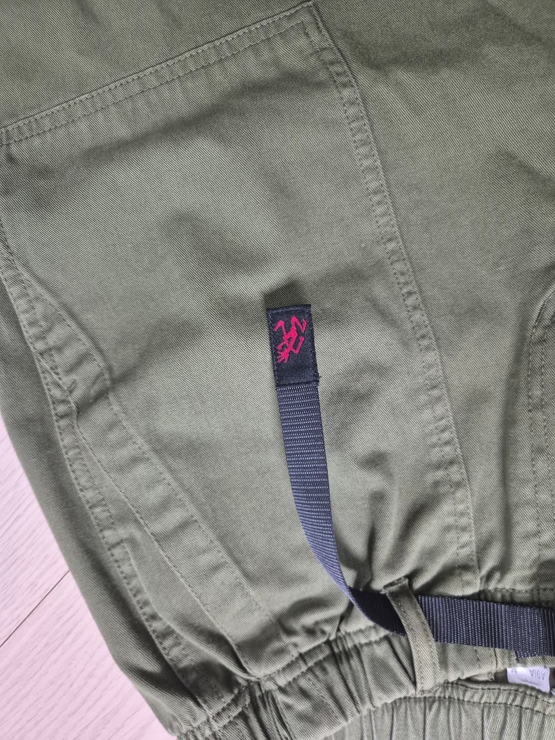 그라미치 루즈테이퍼드 올리브 M 상품이미지2