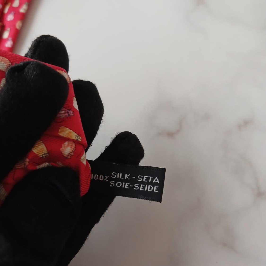 페라가모 실크 고양이 패턴 넥타이 8.6cm A+등급 A18885

 상품이미지9