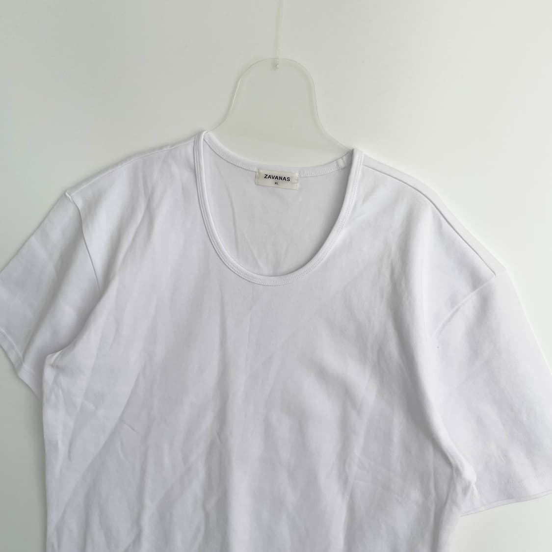 A2 자바나스 화이트 U넥 반팔 티셔츠 XL사이즈 상품이미지2