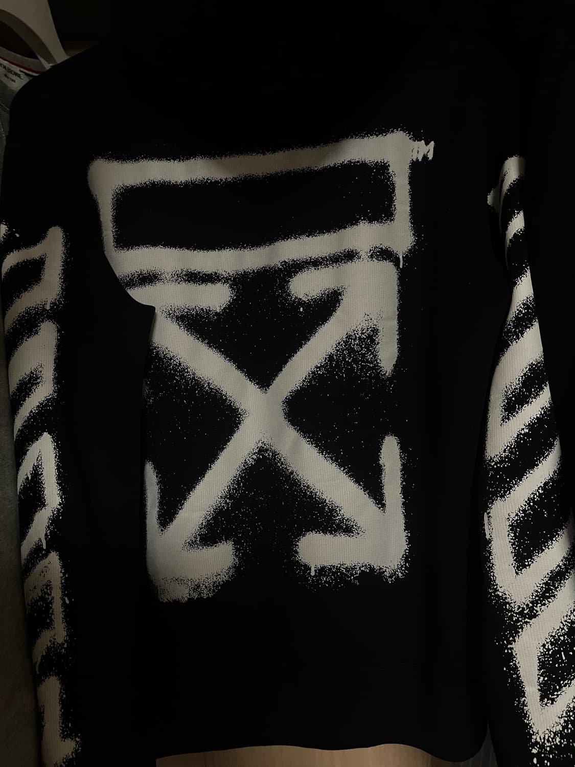 오프화이트 후드티 상품이미지2