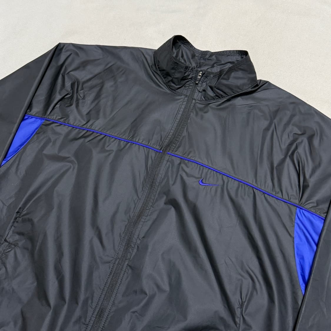 XL 나이키 퍼플 파이핑 블랙 바람막이 상품이미지1