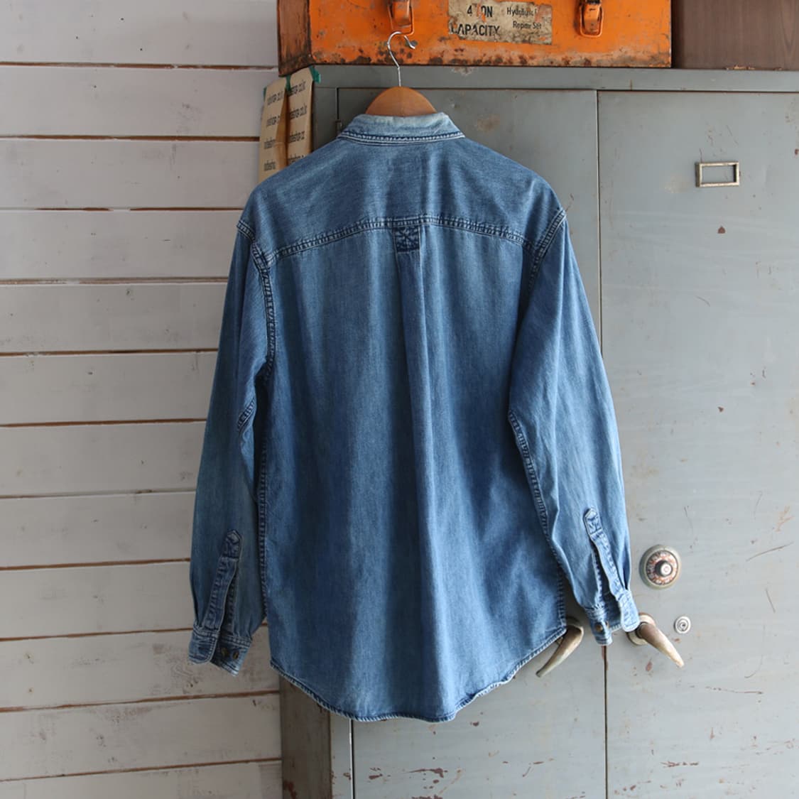 (착용컷) 90's L.L.Bean 데님 셔츠 (남성용 100-103) 상품이미지3