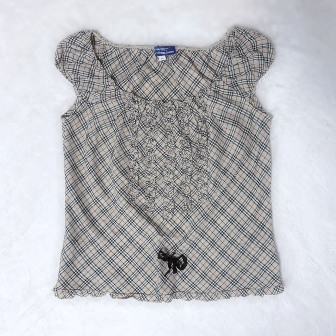 Burberry 블루라벨 노바체크 러플 블라우스 ≽^•⩊•^≼ 상품이미지1