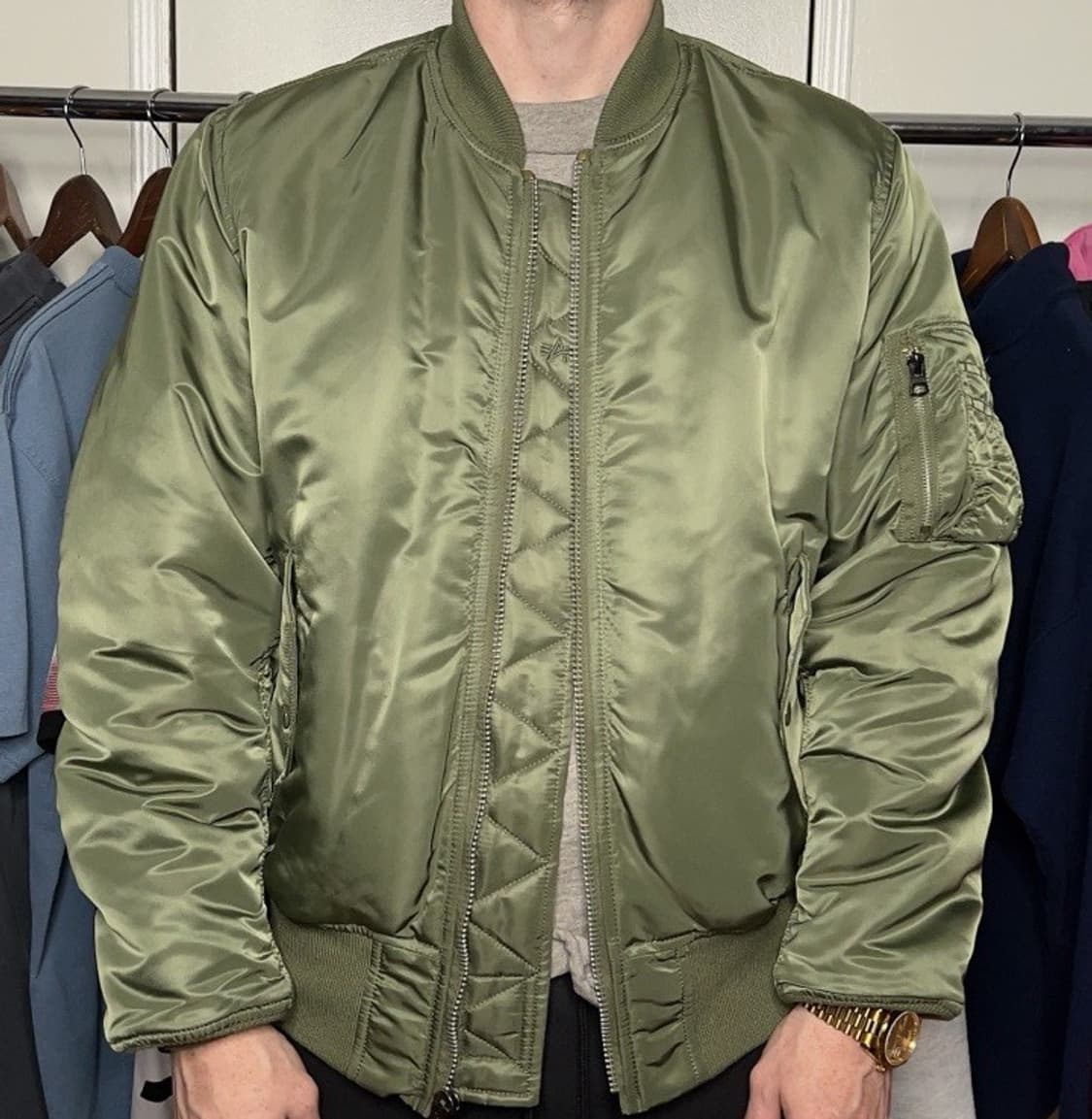 90s 알파인더스트리 MA-1 블러드칫 리버시블 플라이트자켓 세이지 상품이미지1