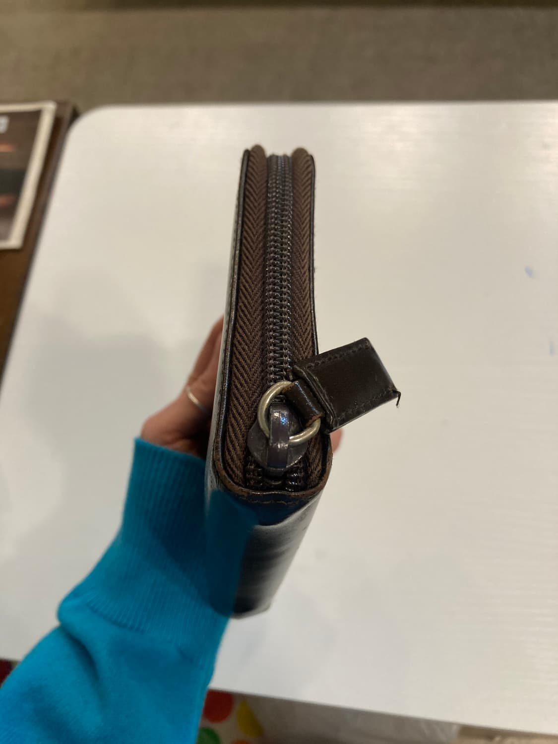 프라다 리얼 가죽 다이어리 겸 지갑 상품이미지3